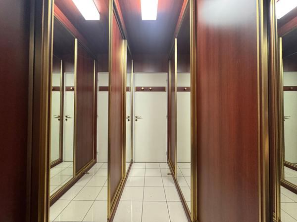 Maison Colombes 5 pièces 235 m2 , Colombes