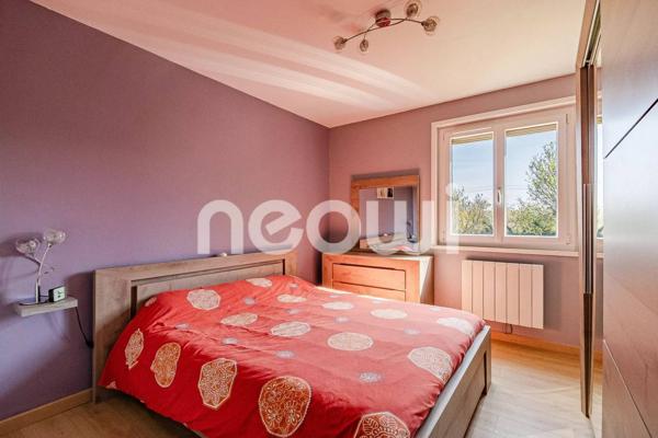 Maison avec vue et beau potentiel sur 2047 m² de terrain clos