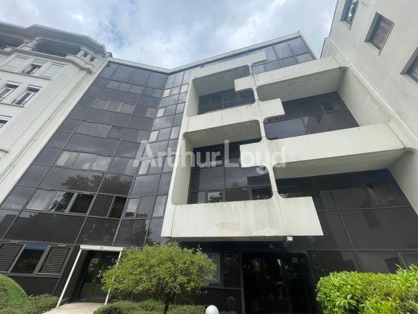 Bureaux à louer ou à vendre Marcq-en-Baroeul parkings privatifs inclus