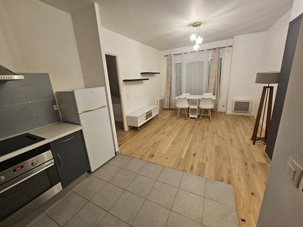 Appartement Charenton Le Pont 2 pièce(s) 39.8 m2