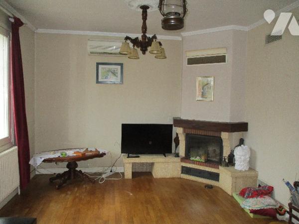 Maison sur sous-sol, proche centre-ville