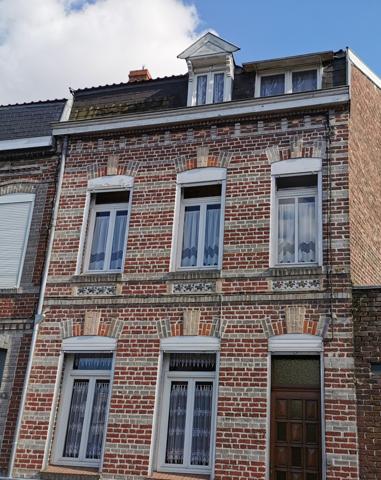 BELLE MAISON SEMI-INDIVDUELLE 142 M2 JARDIN GARAGE QUARTIER SAINT-ROCH