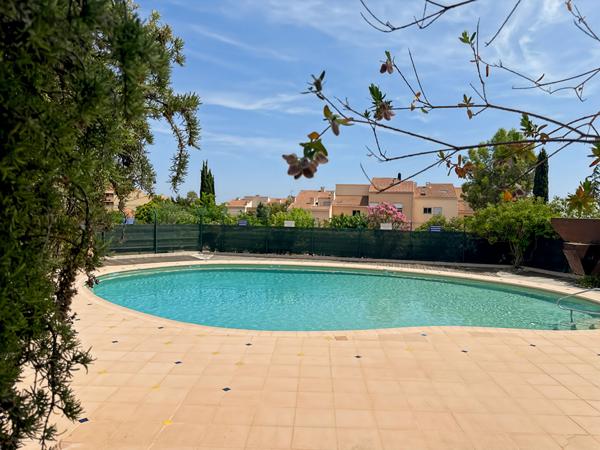 T4 Carqueiranne magnifique vue mer résidence sécurisée avec piscine