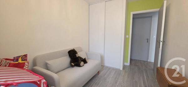 Appartement F3 à vendre  3 pièces - 63,32 m 2   CHALONS EN CHAMPAGNE  - 51