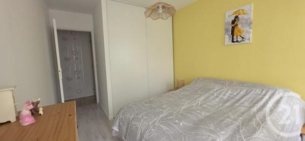 Appartement F3 à vendre  3 pièces - 63,32 m 2   CHALONS EN CHAMPAGNE  - 51
