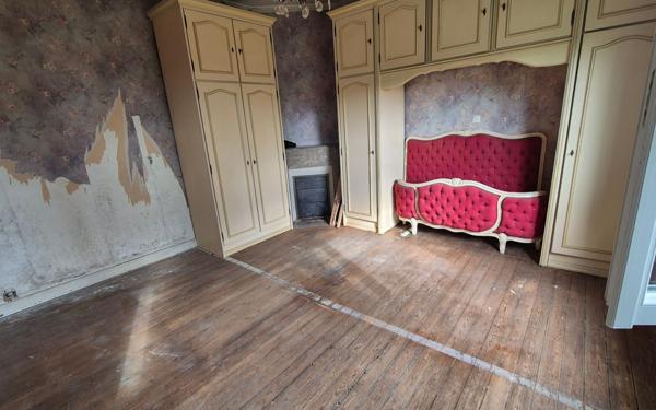 Maison à vendre    8 pièces • 150 m2 Oissel