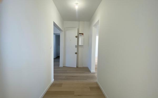 Appartement à louer    3 pièces •  Damville