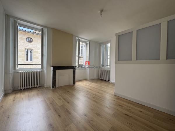 APPARTEMENT 3 PIECES LUMINEUX ET SPACIEUX AVEC TERRASSE