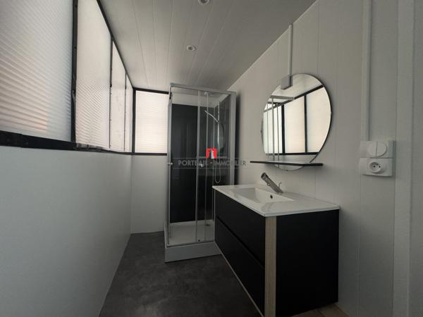 APPARTEMENT 3 PIECES LUMINEUX ET SPACIEUX AVEC TERRASSE