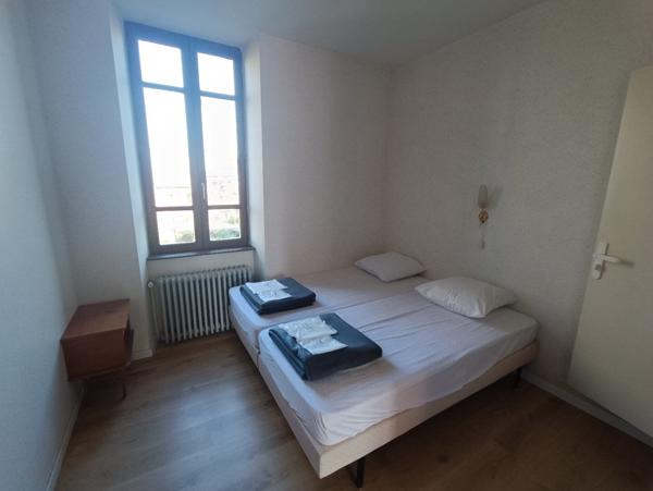 Immeuble commercial - Salles-Curan Salles curan