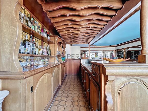 Laives (71240) Spécial investisseurs : grande maison avec potentiel de division à Laives