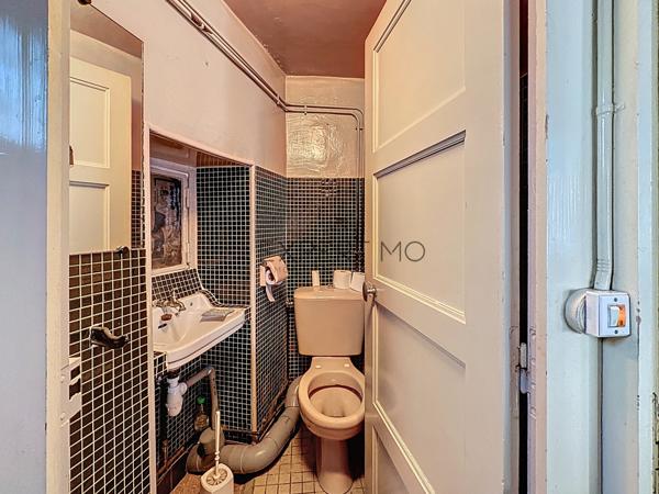 Laives (71240) Spécial investisseurs : grande maison avec potentiel de division à Laives