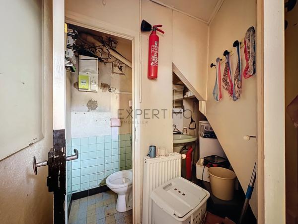 Laives (71240) Spécial investisseurs : grande maison avec potentiel de division à Laives