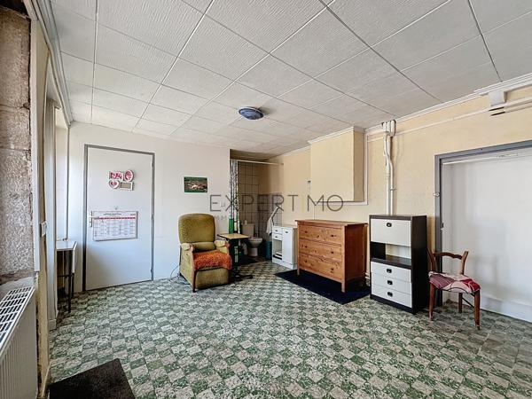 Laives (71240) Spécial investisseurs : grande maison avec potentiel de division à Laives