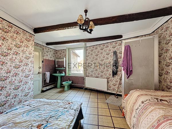 Laives (71240) Spécial investisseurs : grande maison avec potentiel de division à Laives