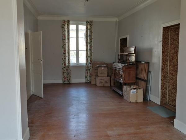 Maison bourgeoise à rénover secteur Castelsarrasin Castelsarrasin