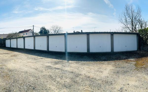 Stationnement à louer    12,50 m2 Le Mans