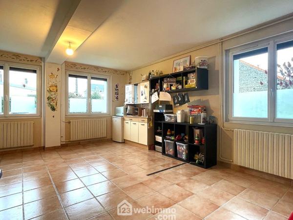 Maison 136 m² à Naintré 86530