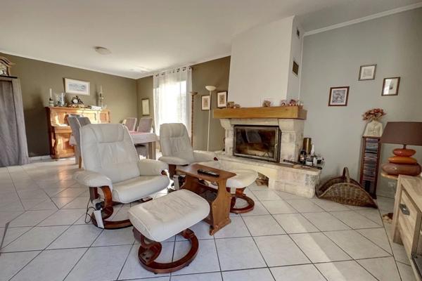 LA TESTE DE BUCH proche centre ! Maison 5 pièces de 135 m2, parcelle de 871 m2, piscine et garage !