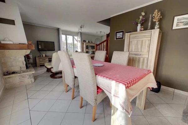 LA TESTE DE BUCH proche centre ! Maison 5 pièces de 135 m2, parcelle de 871 m2, piscine et garage !