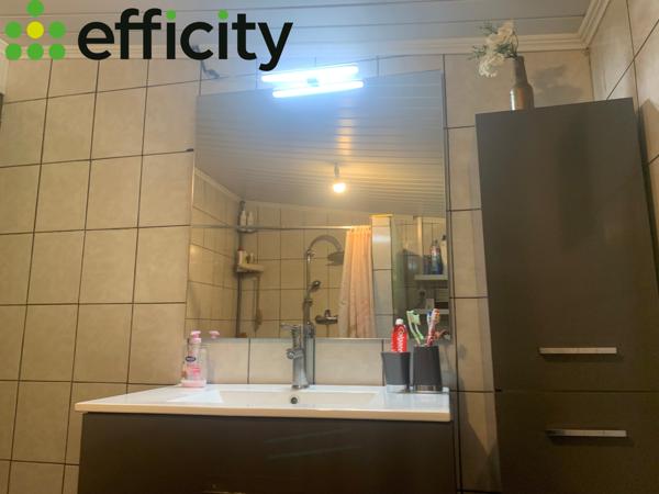 Maison
         3 pièces
        - 98 m² Exclusivité 210 000 € *