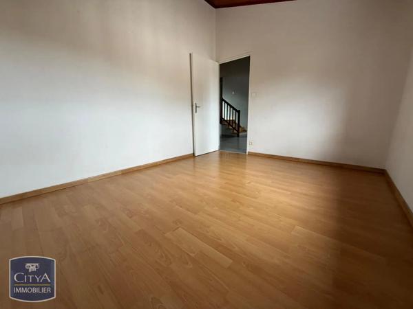 Appartement à louer 2 pièces 68.8m² Saint-Chamond (42400)