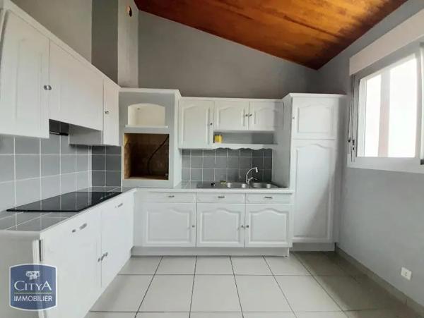 Appartement à louer 2 pièces 68.8m² Saint-Chamond (42400)