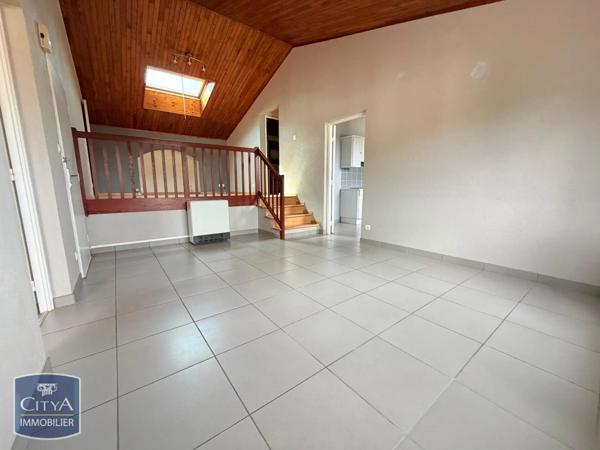 Appartement à louer 2 pièces 68.8m² Saint-Chamond (42400)