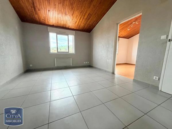 Appartement à louer 2 pièces 68.8m² Saint-Chamond (42400)
