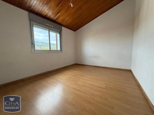 Appartement à louer 2 pièces 68.8m² Saint-Chamond (42400)