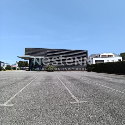 Local commercial Vannes a louer 1150 m2