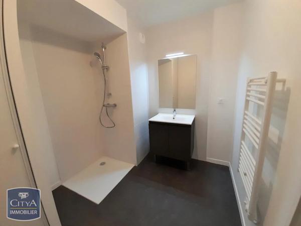 Appartement à louer 3 pièces 54.74m² Joué-lès-Tours (37300)