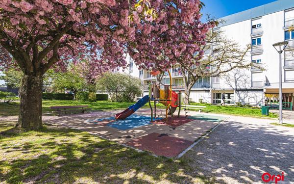 Appartement à vendre    5 pièces • 105 m2 Reims