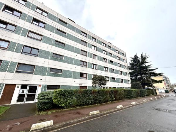 Le Blanc-Mesnil (93150) 3 Pièces avec balcon, parking, cave à 2min du futur métro 17
