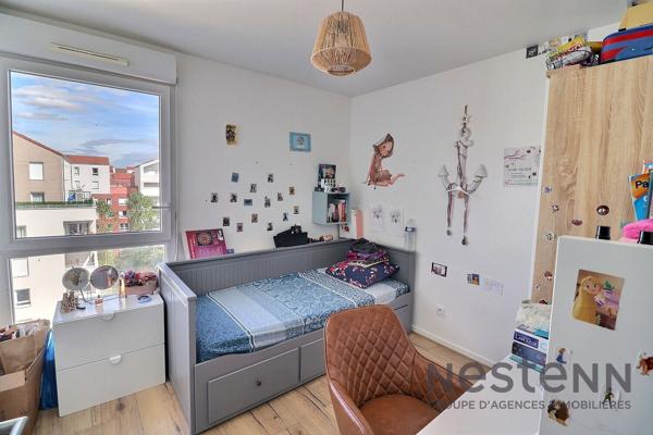 Appartement 5 pièces à vendre à Neuilly-sur-Marne, dernier étage, calme et lumineux