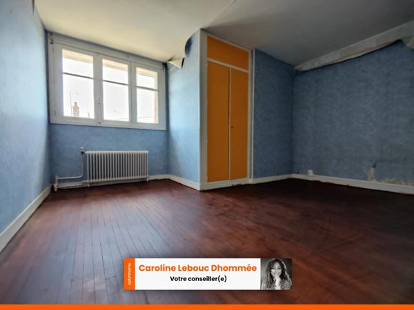 Maison sur sous sol 3 chambres garage et jardin