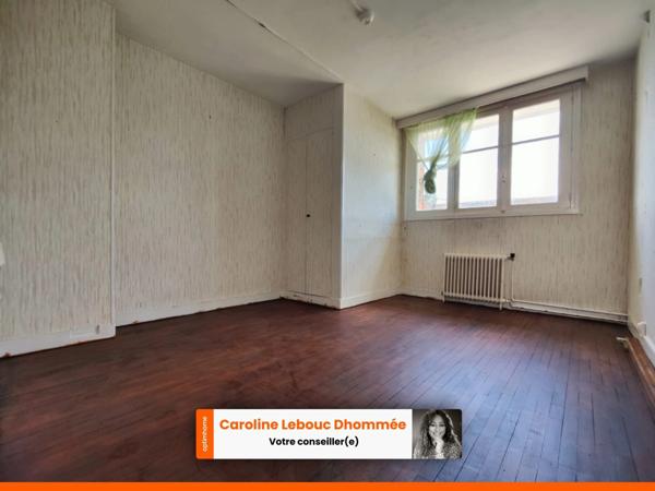 Maison sur sous sol 3 chambres garage et jardin