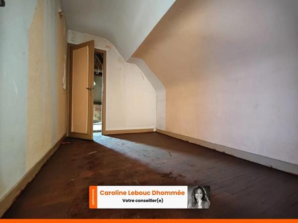 Maison sur sous sol 3 chambres garage et jardin