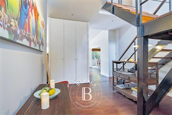 Bordeaux, Maison 5 Chambres -  242 m² à vendre