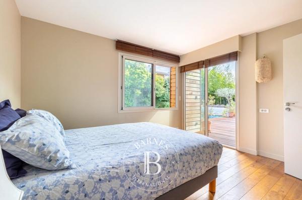 Bordeaux, Maison 5 Chambres -  242 m² à vendre