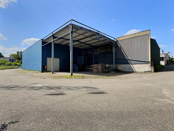 BÂTIMENT INDUSTRIEL / LOGISTIQUE SAINT-AVOLD 4 500 m²