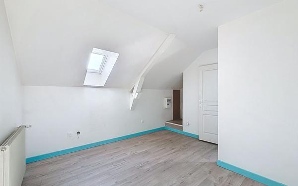 Maison à vendre    3 pièces •  Montceau-les-Mines