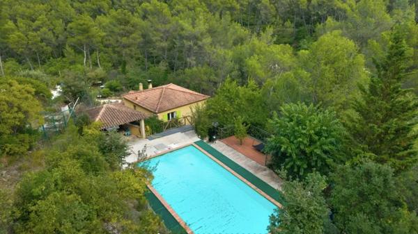 Maison à vendre 5 pièces AURIOL (13)