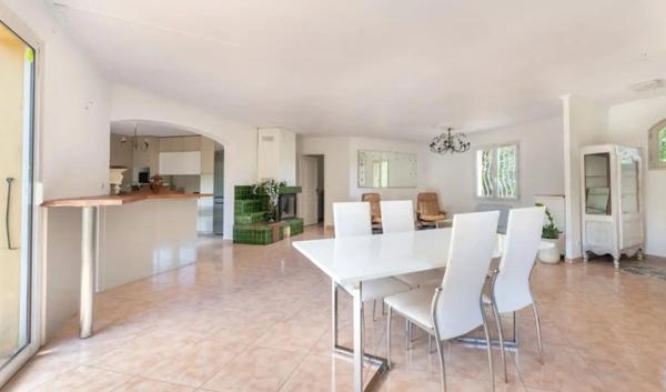 Maison à vendre 5 pièces AURIOL (13)