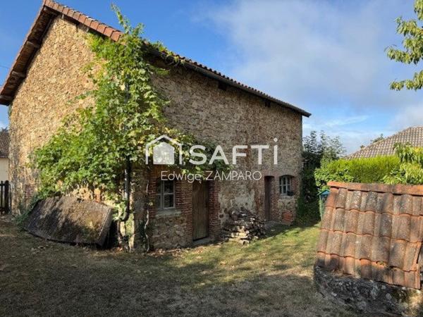 Toute de plain-pied !  Ses plus : studio indépendant , atelier & grange