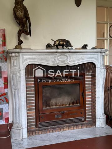 Toute de plain-pied !  Ses plus : studio indépendant , atelier & grange