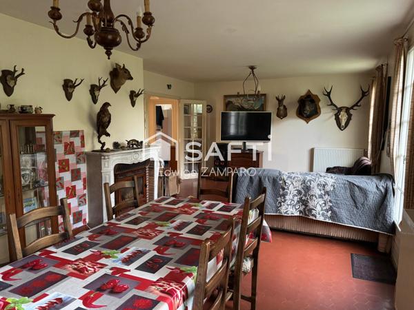 Toute de plain-pied !  Ses plus : studio indépendant , atelier & grange