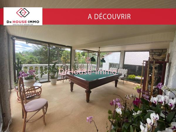 Maison à vendre 10 pièces de 250 m²