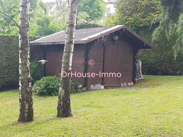 Maison à vendre 10 pièces de 250 m²