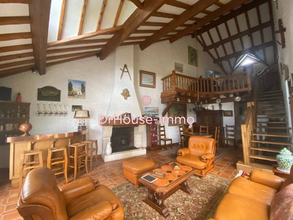 Maison à vendre 10 pièces de 250 m²